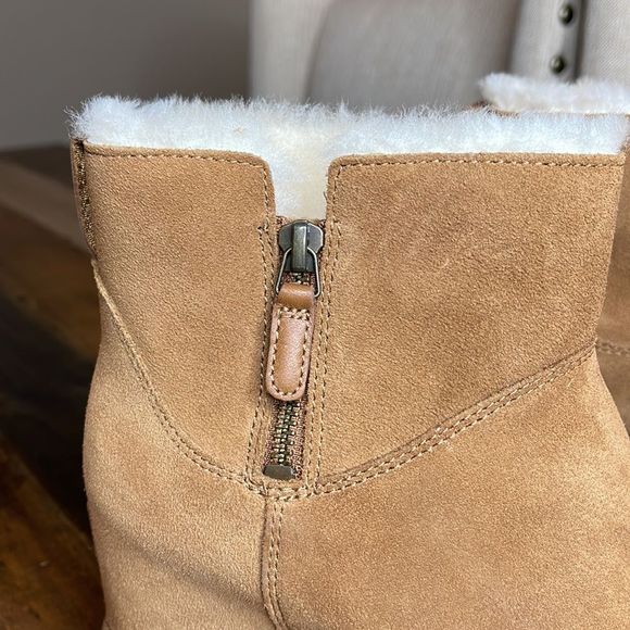 UGG CLASSIC FEMME Zip Mini - Picture 2 of 7